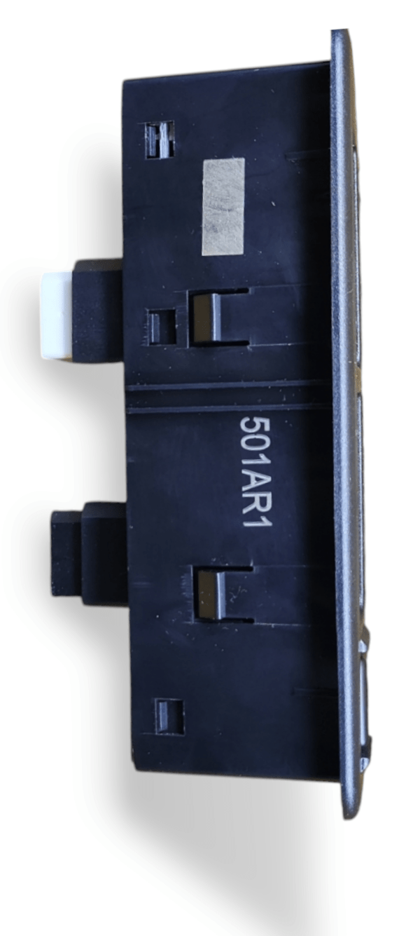 POWER WINDOW SWITCH TATA SAFARI STORME - Image 5