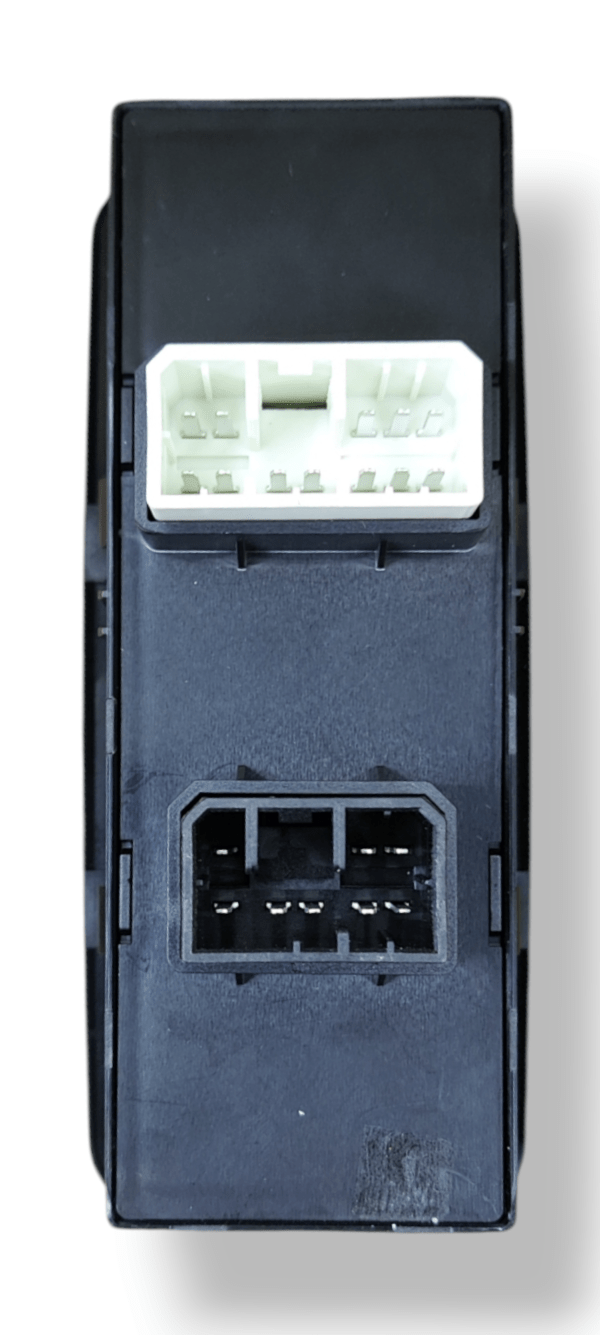 POWER WINDOW SWITCH TATA SAFARI STORME - Image 3